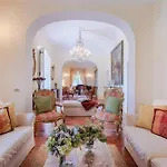 Villa Rocca Di - A Medieval Castle Cetona