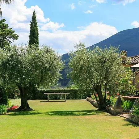 Villa Rocca Di - A Medieval Castle Cetona