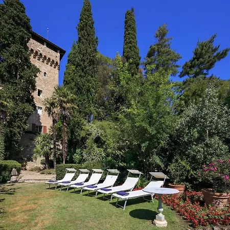 Rocca Di - A Medieval Castle
