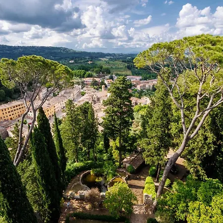 Villa Rocca Di - A Medieval Castle *