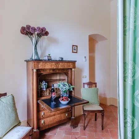 Villa Rocca Di - A Medieval Castle *