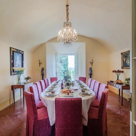 Villa Rocca Di - A Medieval Castle Cetona